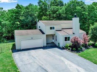 5969 Merlau Rd, South Wales, NY 14139