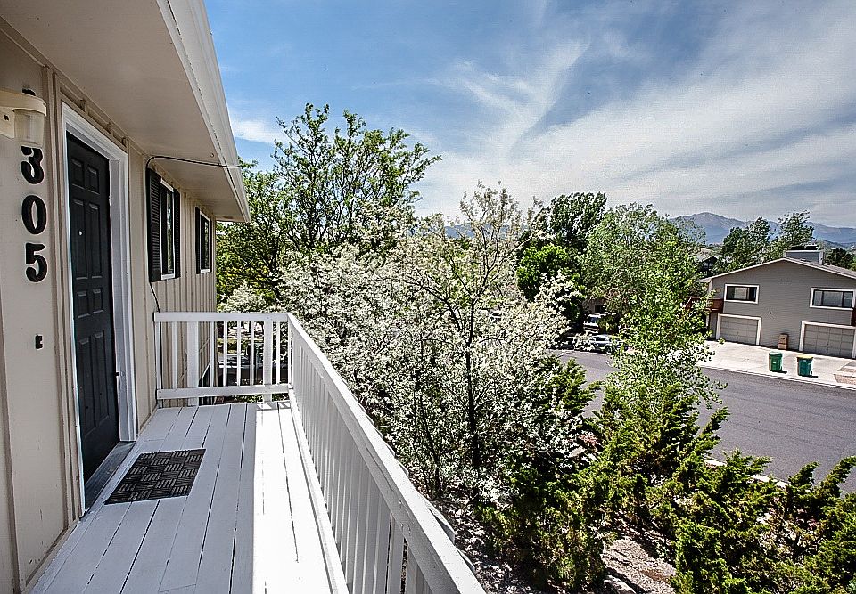 upper unit duplex looking South