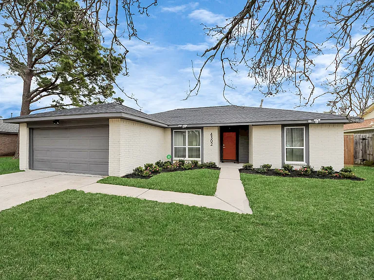 Falcon Meadow Dr — Photo 48