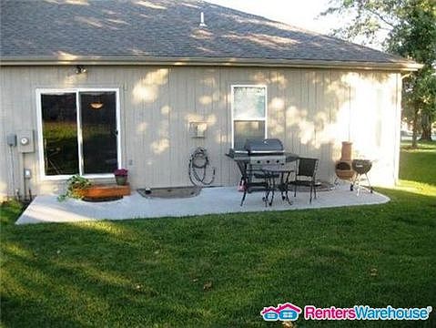 2nd image of 1220 N 131st Ter