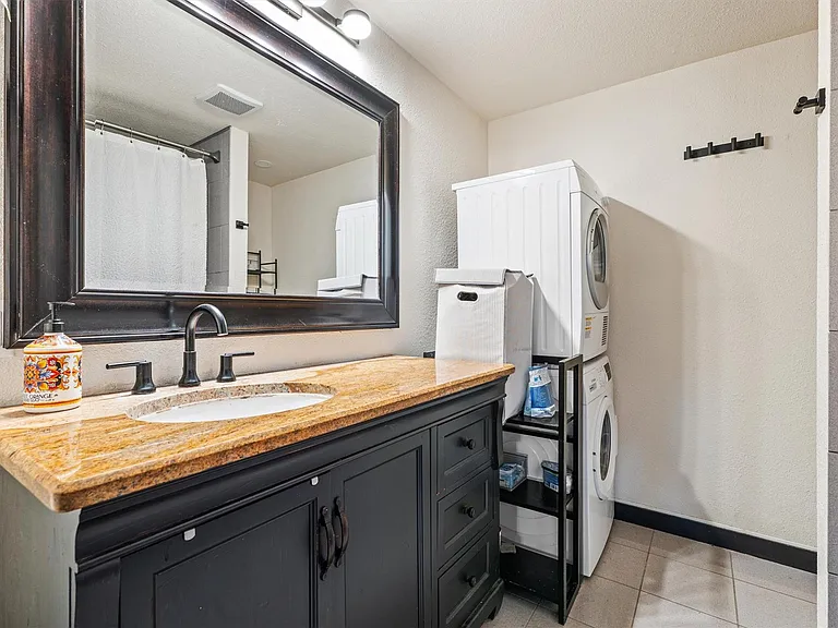 110 Lakewood Dr — Photo 21