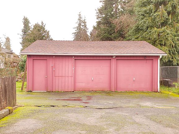 2.5 car garage with 240V 