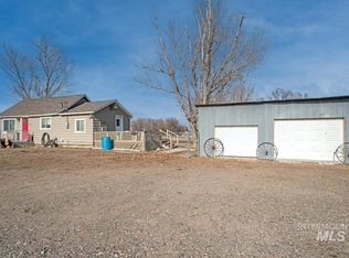 4418 Hogg Rd, Homedale, ID 83628