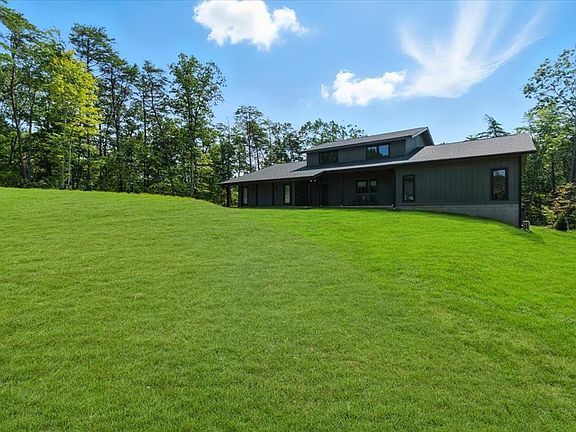 4th image of 500 Brown Deer Dr