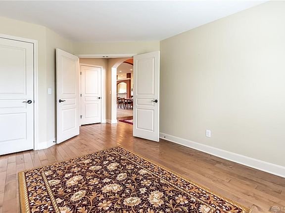 4th image of 1383 Rose Creek Ct