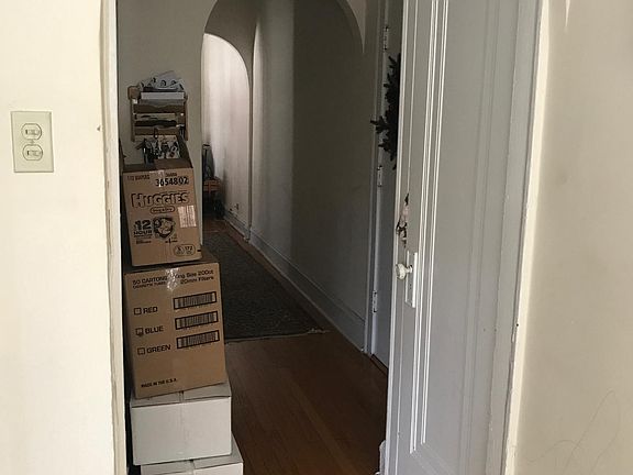 5th image of 2660 W Winnemac Ave