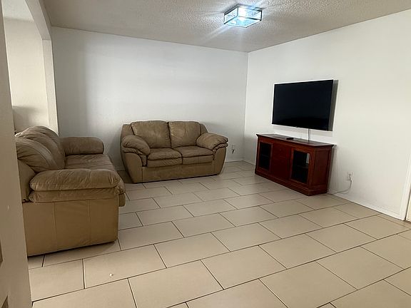 2nd image of 524 Covington Ridge Way