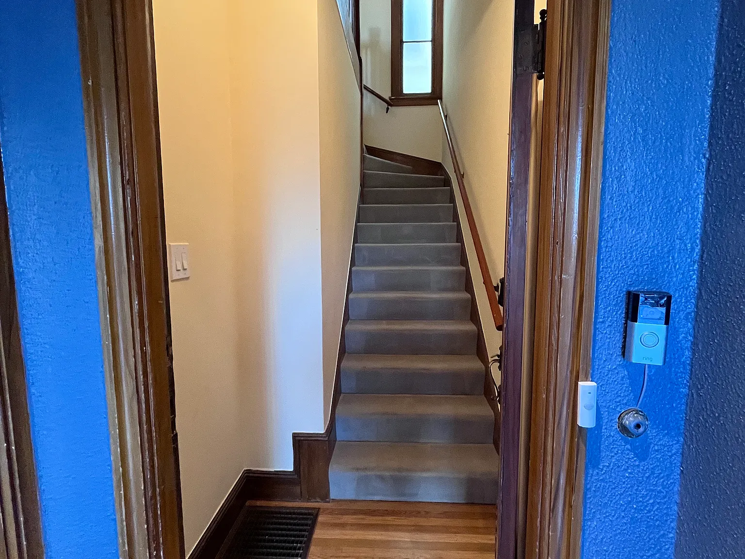 2 bed, 1400 sqft, $7,700 — Photo 2
