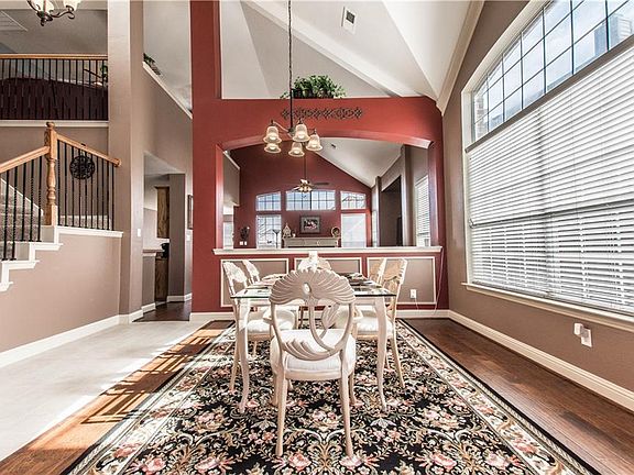 5th image of 1217 Arbor Park Dr
