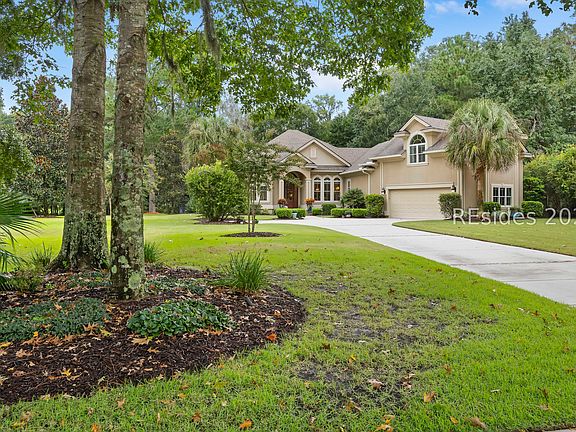 5th image of 126 Hampton Hall Boulevard