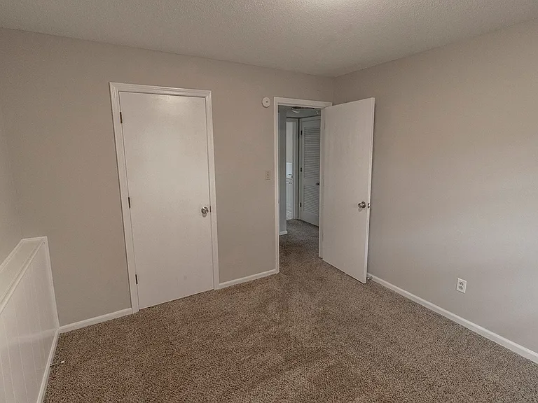 2916 Leeway Dr #C — Photo 10