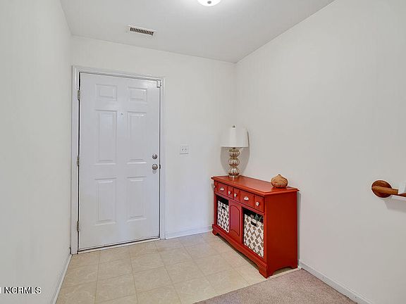 4th image of 131 Lincoln Place Circle #29