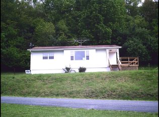 4778 Little Irish Rd, Hiwassee, VA 24347