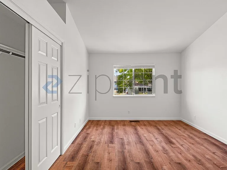 1425 Country Manor Dr — Photo 21