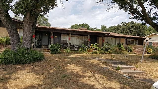 1st image of 1632 Lake Shore Dr