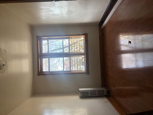 2nd image of 585 Pine St #2