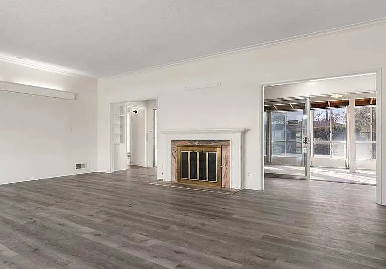 590 N Cambridge St — Photo 21