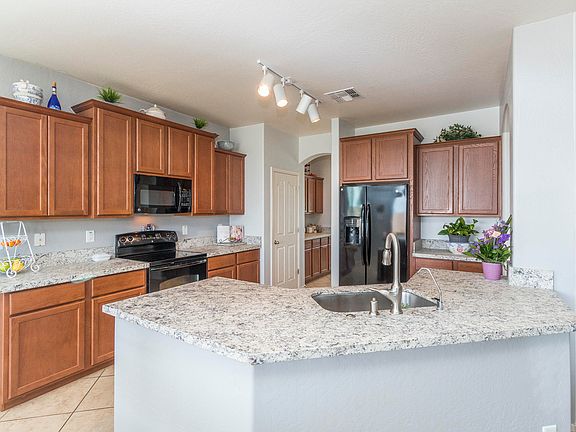 5th image of 22920 N Candlelight Ct