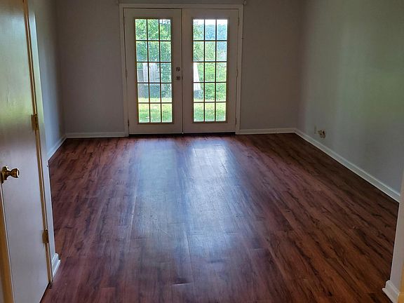 2nd image of 103 Angeline Dr APT 2