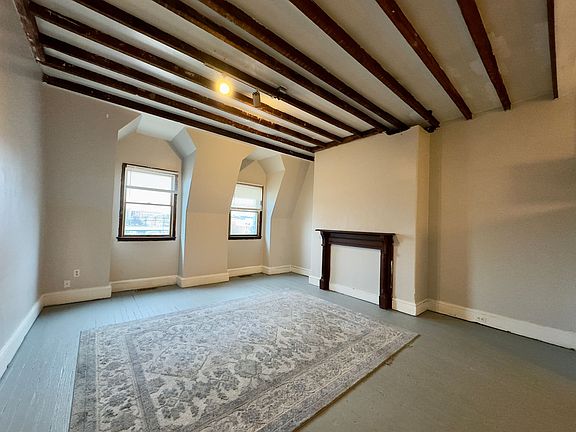 3rd image of 1611 Saint Paul St Floor 3