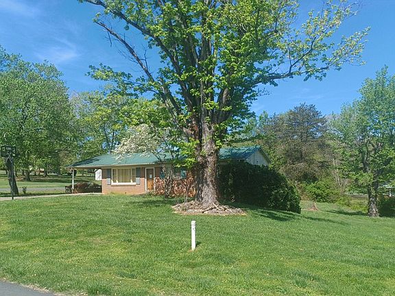 2nd image of 1589 Catawba Ter