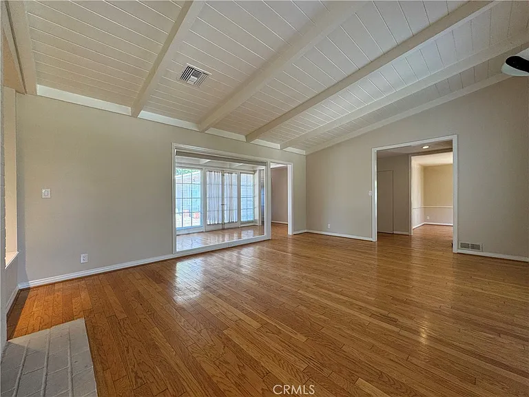565 Sierra Vista Ave — Photo 13