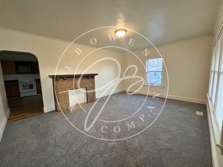 3947 Watson Ave — Photo 2