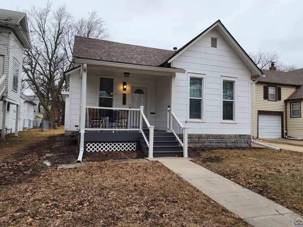 1105 Constitution St, Emporia, KS 66801