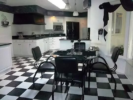 5th image of 5139 Farmington Close