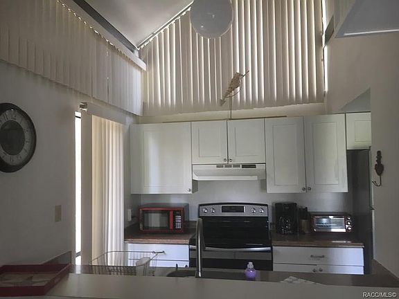 2nd image of 2653 N Seabreeze Pt