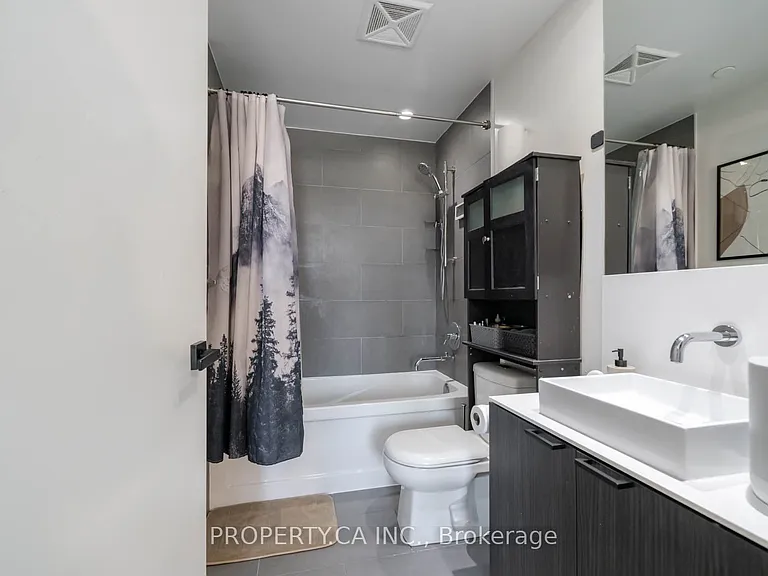 159 Dundas St E #1506 — Photo 22