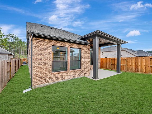 7th image of this home