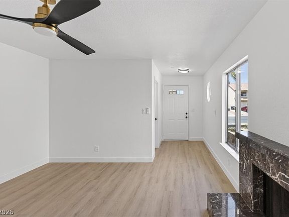 5th image of 1728 Duarte Dr