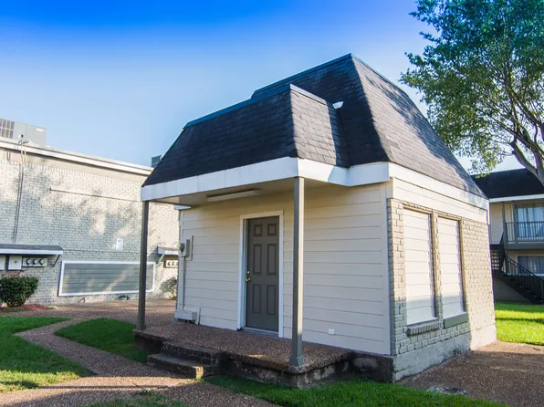 Northlake Manor Apartments