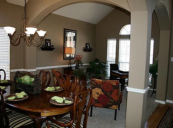 3rd image of 440 Kyle Ln