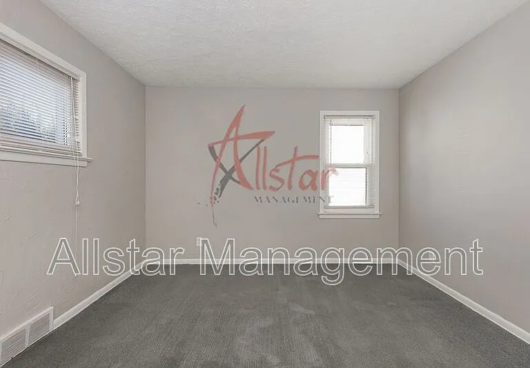 983 Clinton Ave — Photo 18