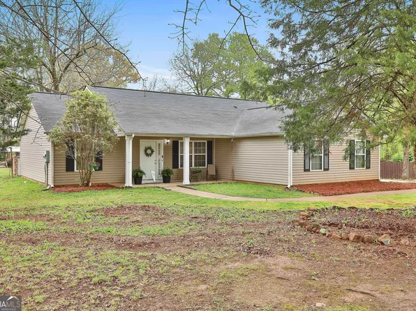 34 Cecil Hunter Rd, Moreland, GA 30259