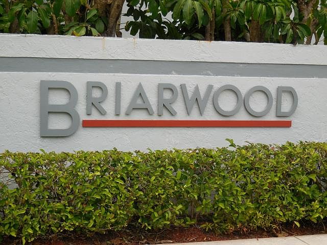 1st image of 11698 Briarwood Cir APT 2