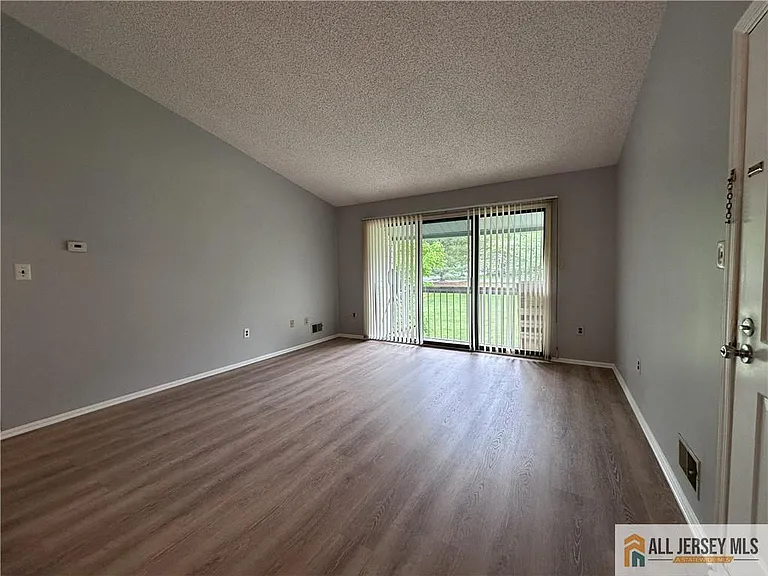48 Crabapple Ln #238 — Photo 6