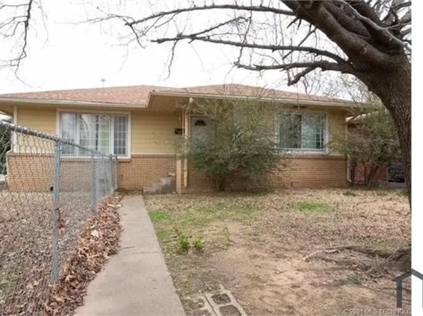 7805 E 2nd St, Tulsa, OK 74112