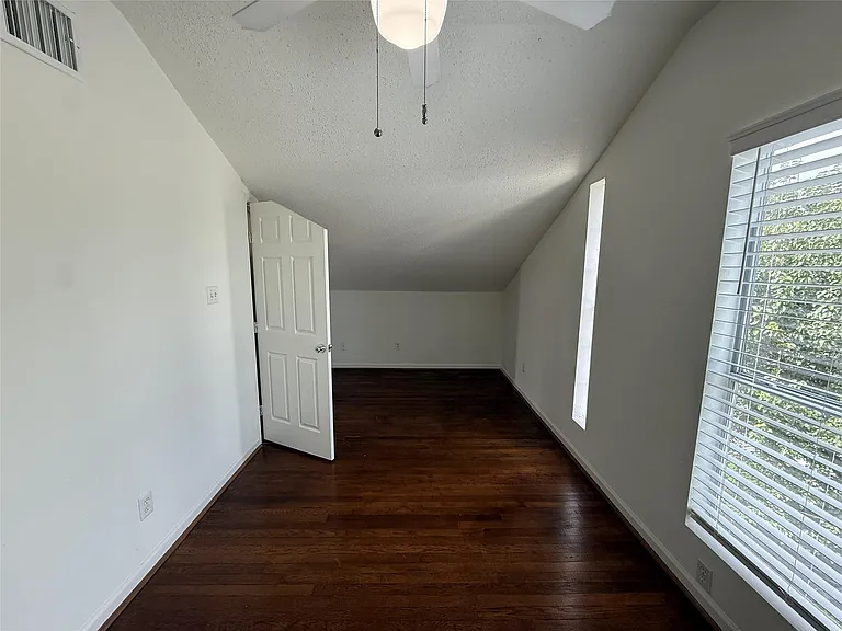1105 Tulane St #B — Photo 15