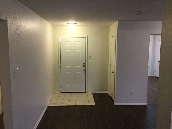 3rd image of 3817 Bermuda Dr