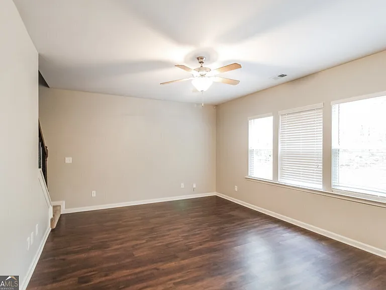 414 Darbys Run Ct — Photo 5