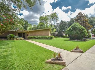 10602 Olympia Dr, Houston, TX 77042