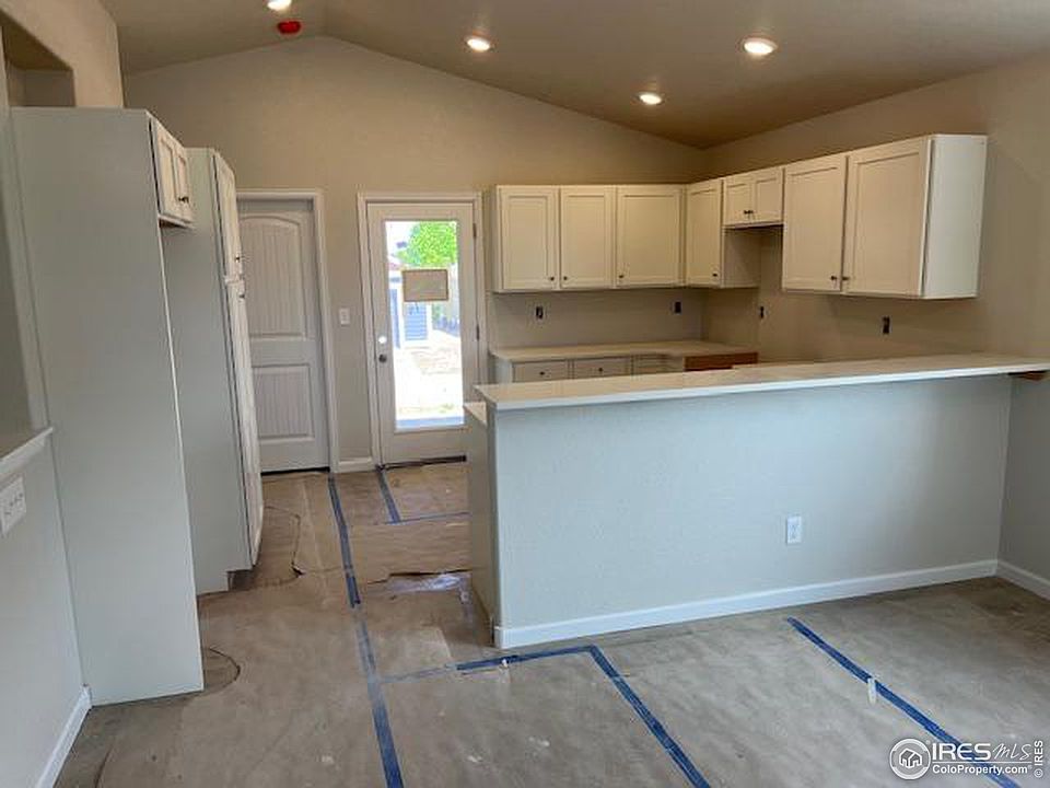 2nd image of 4322 Primrose Ln