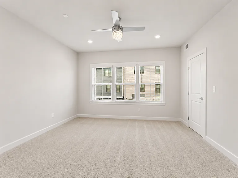 12973 Hattontown Sq — Photo 13