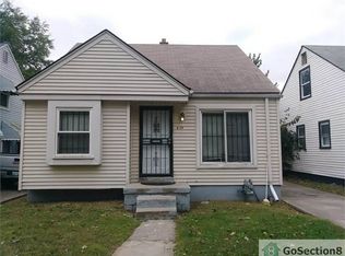 19475 Fenmore St, Detroit, MI 48235