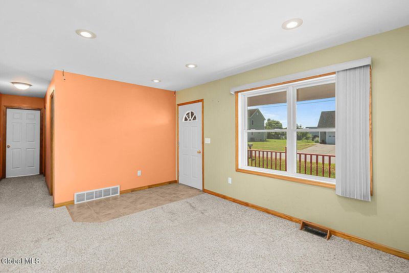 4th image of 30 Galesville Road