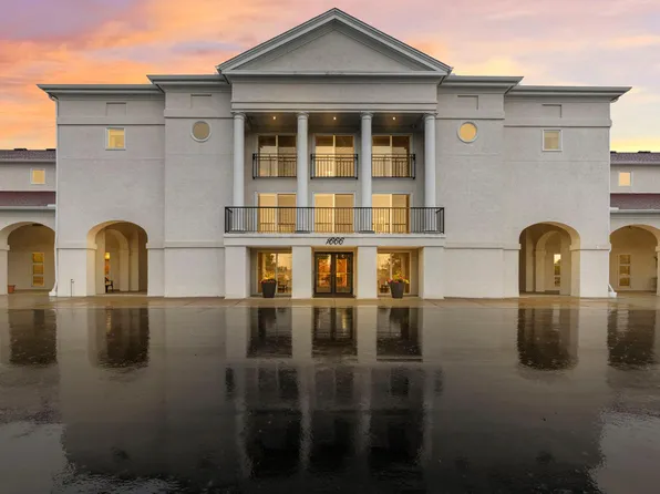 1666 Coffman St APT 101, Falcon Heights, MN 55108