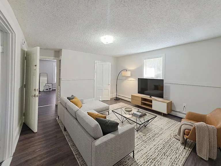 343 Auburn St #3 — Photo 5
